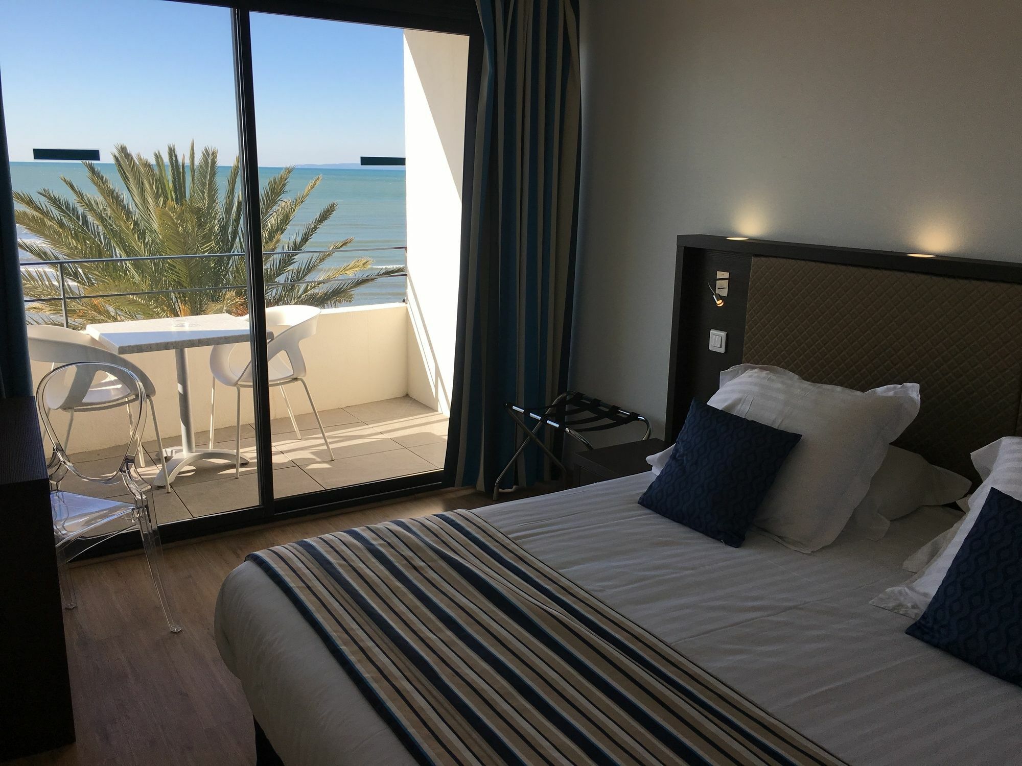 Hotel Restaurant Splendid Camargue Le Grau-du-Roi Bagian luar foto