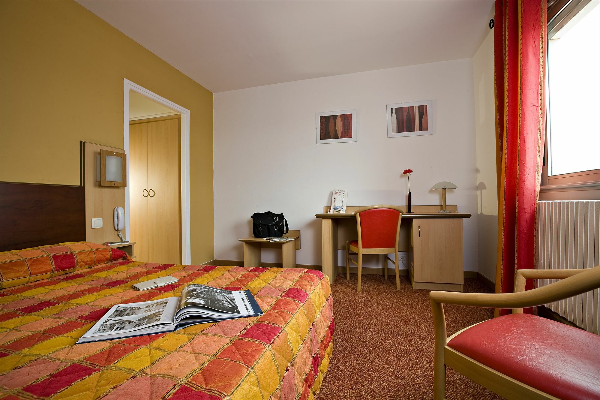 Hotel Restaurant Splendid Camargue Le Grau-du-Roi Bagian luar foto