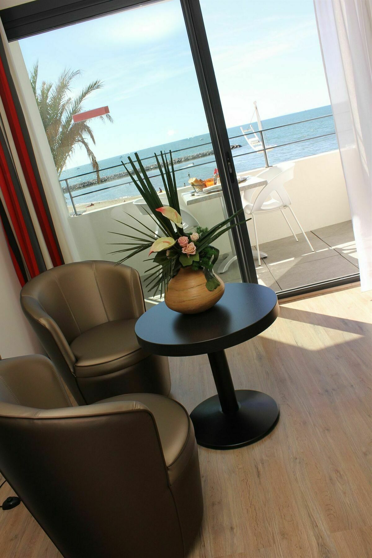Hotel Restaurant Splendid Camargue Le Grau-du-Roi Bagian luar foto